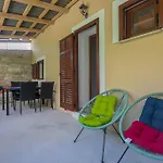 Old Town Stone House * Póla