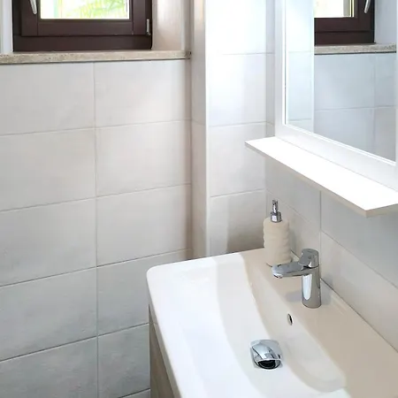 Будинок відпочинку Old Town Stone House