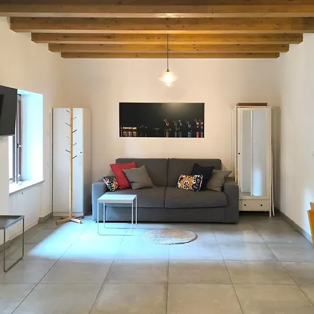 Old Town Stone House * Пула