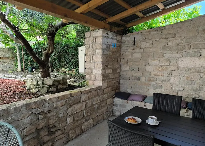 度假居 Old Town Stone House 普拉