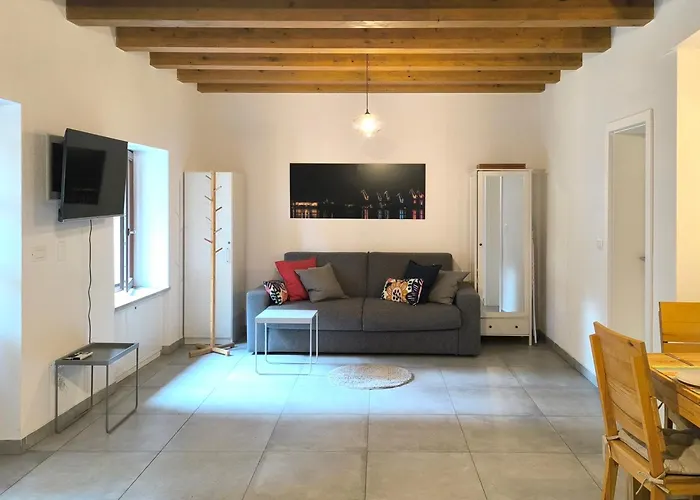 Old Town Stone House * Pula